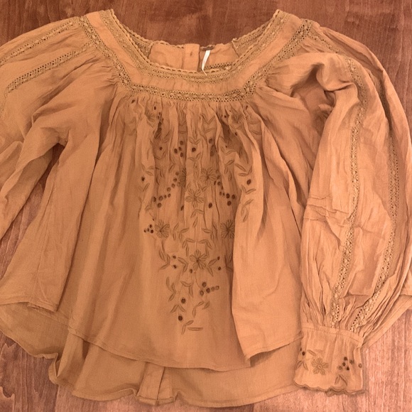 Free People Tops - Free People Xs fits a M embroidered copper top